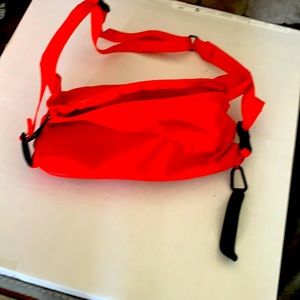 Lululemon belt/hip bag